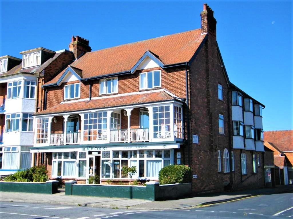 Beach Court Holiday Apartments Skegness Esterno foto