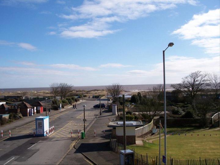 Beach Court Holiday Apartments Skegness Esterno foto