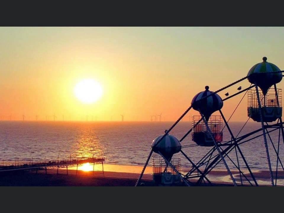 Beach Court Holiday Apartments Skegness Esterno foto